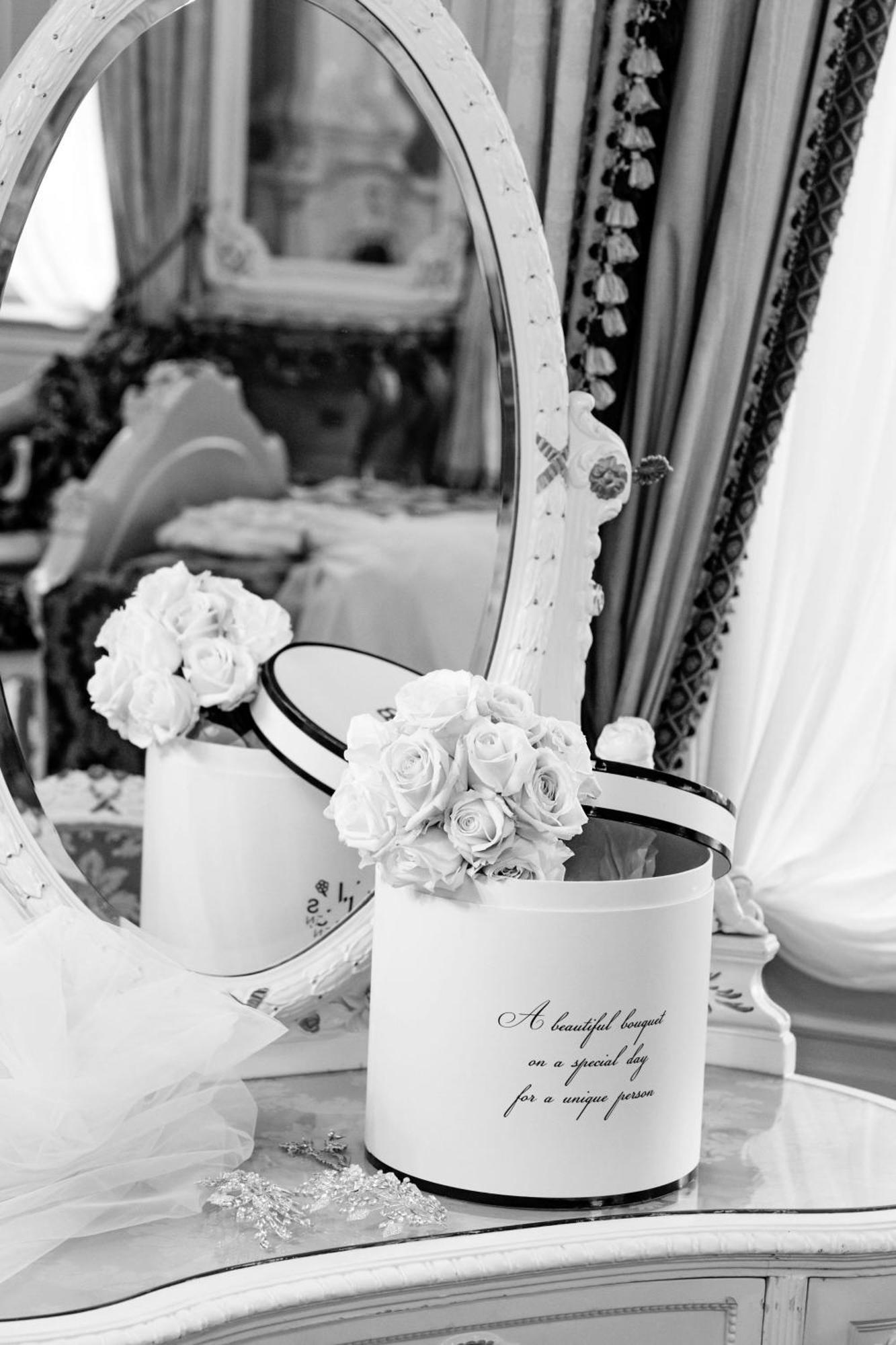 Hotel Imperial, A Luxury Collection Hotel, Vienna Exterior photo Wedding favors