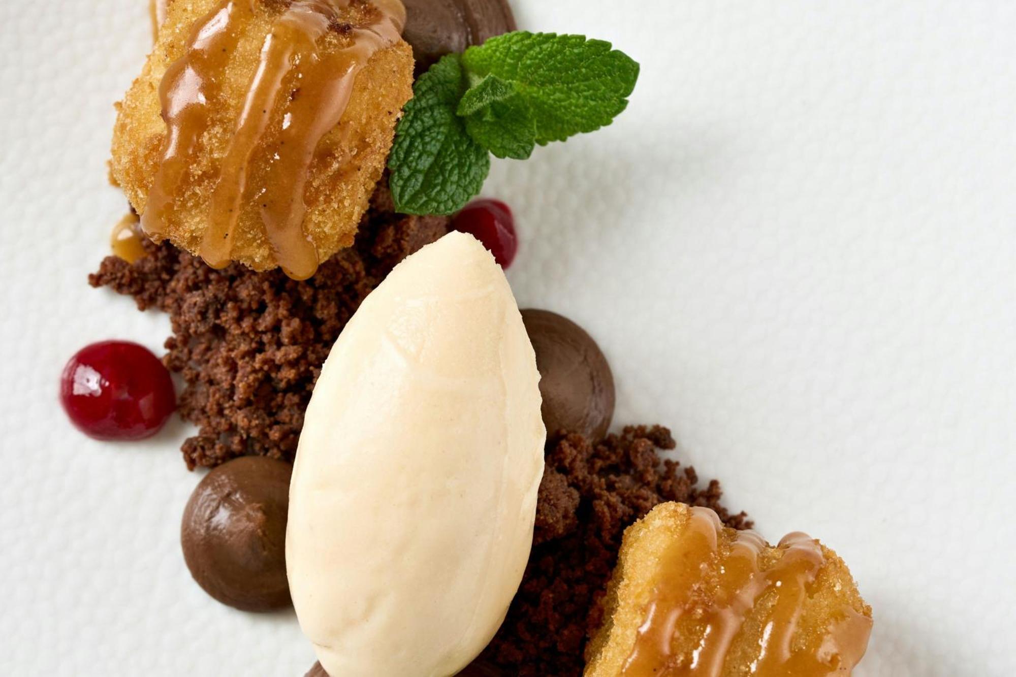Hotel Imperial, A Luxury Collection Hotel, Vienna Exterior photo A dessert prepared with honeycomb